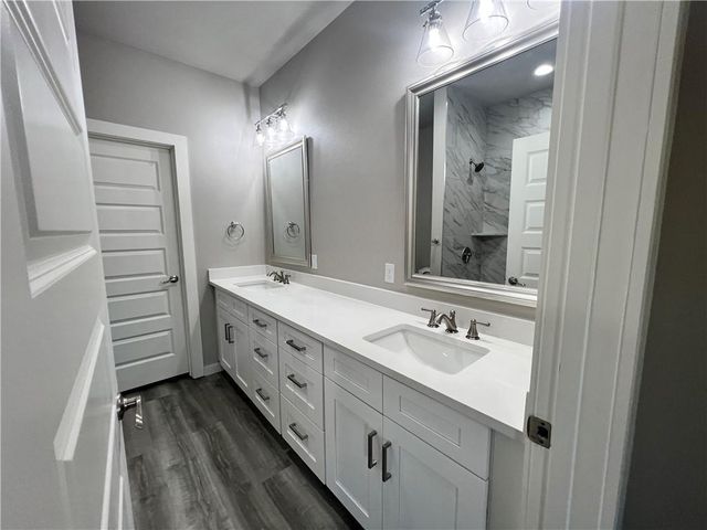 600 Fir LN, Cottonwood Shores, TX 78657