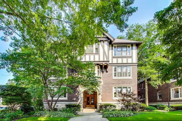 1641 Hinman Avenue 3, Evanston, IL 60201