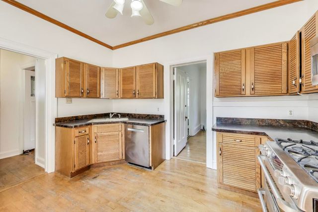 1641 Hinman Avenue 3, Evanston, IL 60201