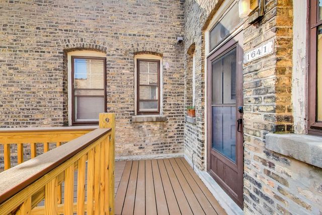 1641 Hinman Avenue 3, Evanston, IL 60201