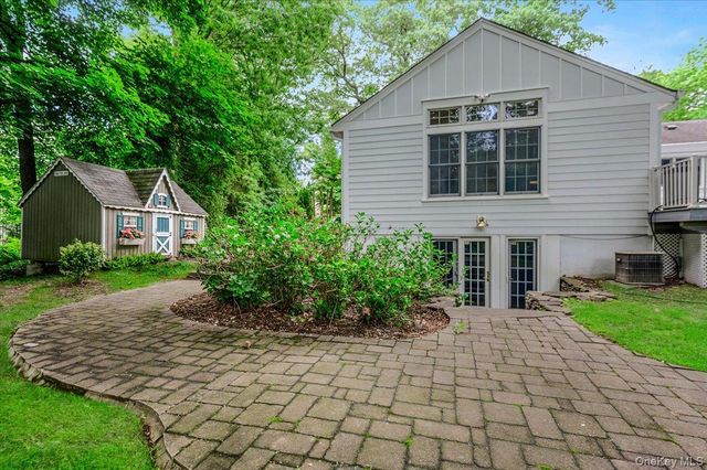 4 Lower Drive, Huntington Bay, NY 11743