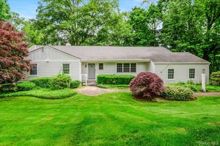 4 Lower Drive, Huntington Bay, NY 11743