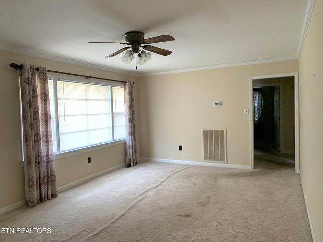 107 Woodlawn Drive, Kingston, TN 37763