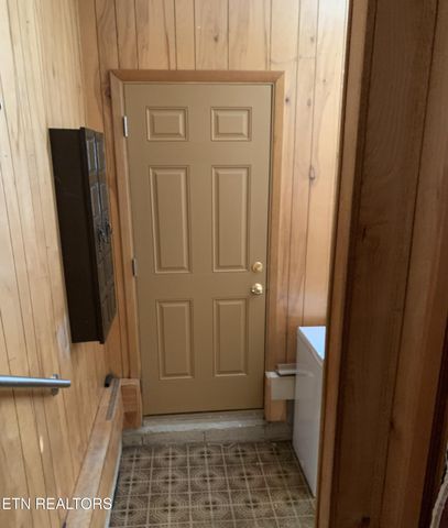 107 Woodlawn Drive, Kingston, TN 37763