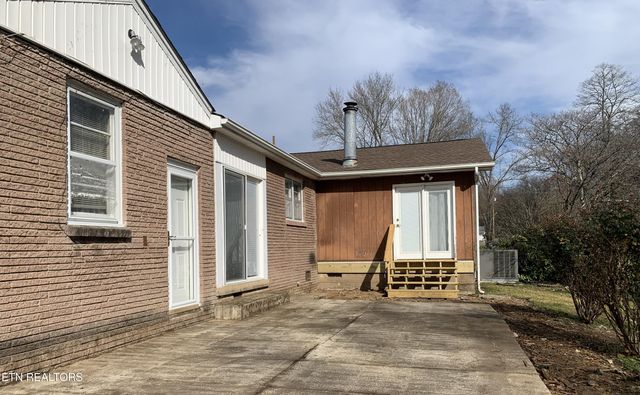 107 Woodlawn Drive, Kingston, TN 37763