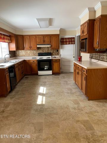 107 Woodlawn Drive, Kingston, TN 37763