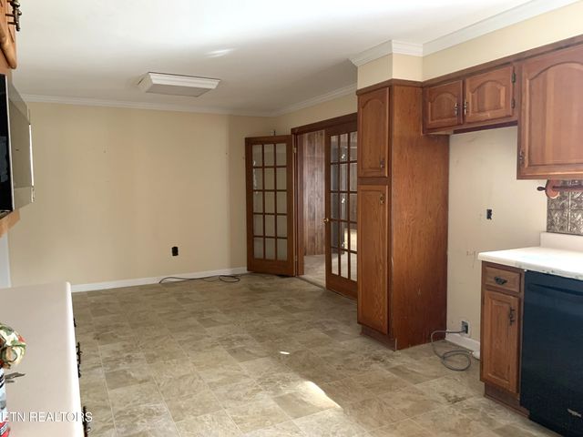 107 Woodlawn Drive, Kingston, TN 37763