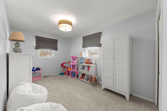 1315 Underwood Terrace, Wheaton, IL 60189