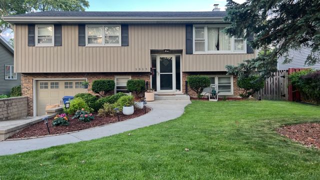 1315 Underwood Terrace, Wheaton, IL 60189