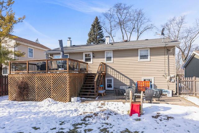 1315 Underwood Terrace, Wheaton, IL 60189