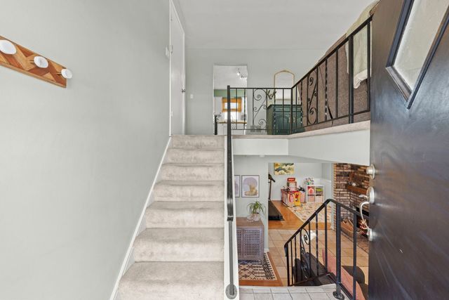 1315 Underwood Terrace, Wheaton, IL 60189