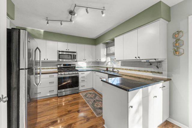 1315 Underwood Terrace, Wheaton, IL 60189