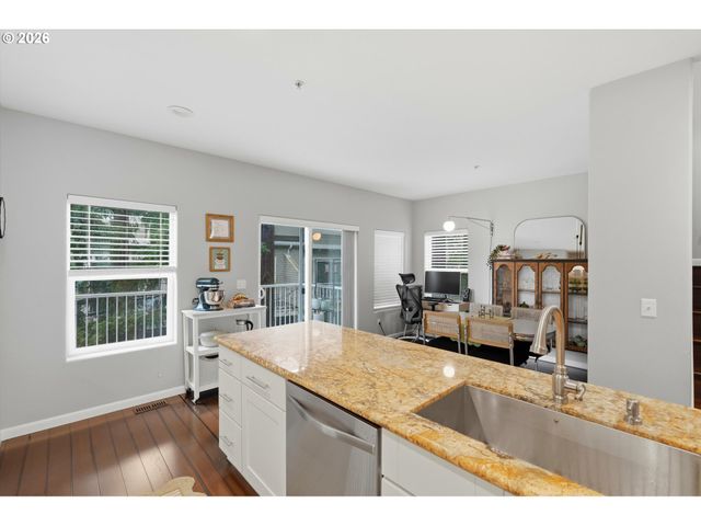 14170 Sw BARROWS Rd 5, Portland, OR 97223