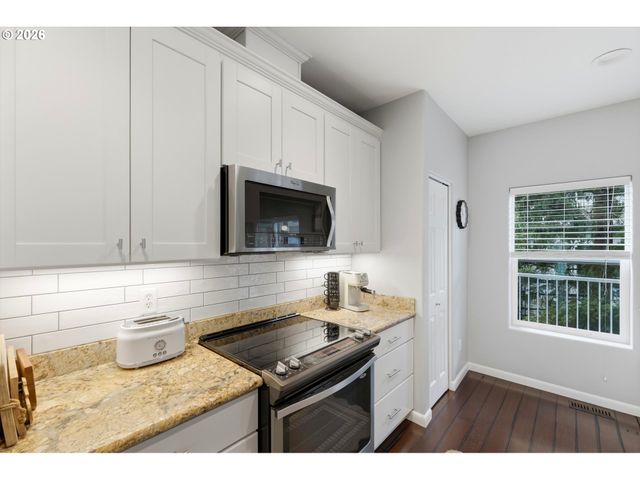 14170 Sw BARROWS Rd 5, Portland, OR 97223