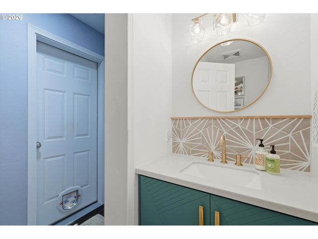 14170 Sw BARROWS Rd 5, Portland, OR 97223