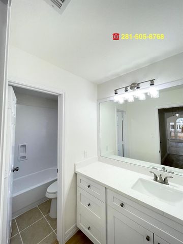 7510 Golden Thistle Lane, Cypress, TX 77433