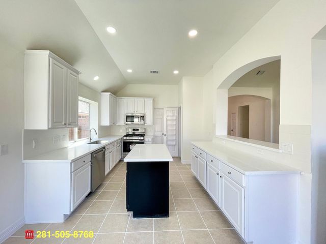 7510 Golden Thistle Lane, Cypress, TX 77433