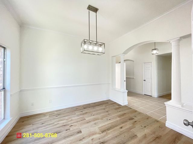 7510 Golden Thistle Lane, Cypress, TX 77433