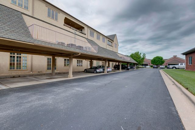 1531 East Bradford Parkway, 305, Springfield, MO 65804
