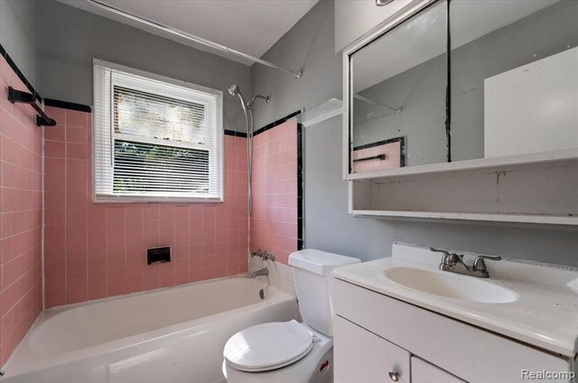 19936 Washburn Street, Detroit, MI 48221