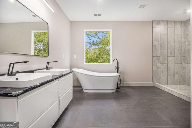 2402 Lynn Iris Drive, Decatur, GA 30032