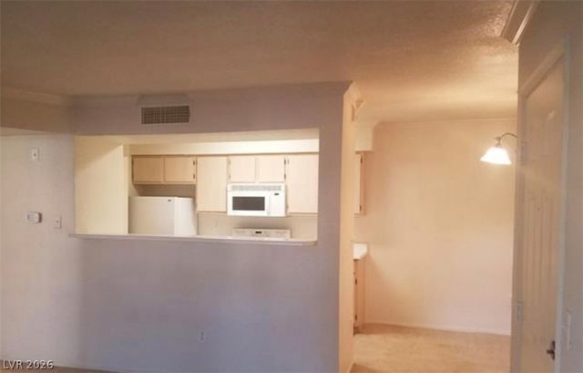 8101 West Flamingo Road 1073, Las Vegas, NV 89147