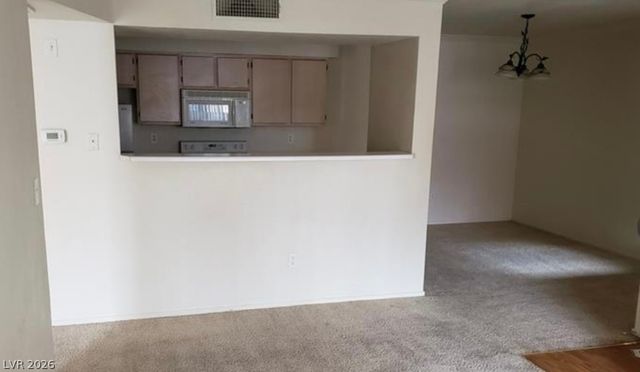 8101 West Flamingo Road 1073, Las Vegas, NV 89147