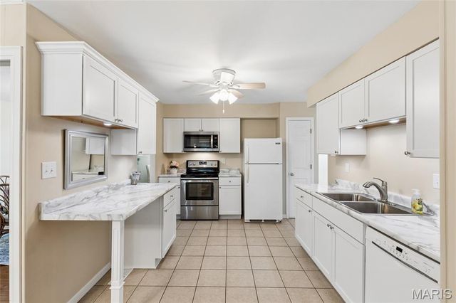 32 Normandy Drive, Lake St Louis, MO 63367