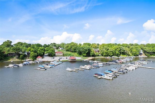 32 Normandy Drive, Lake St Louis, MO 63367