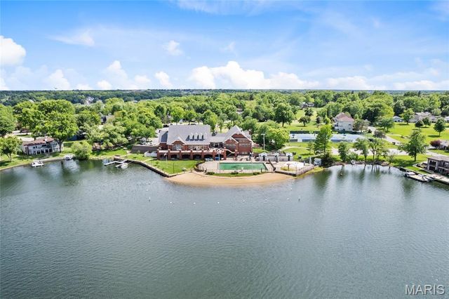 32 Normandy Drive, Lake St Louis, MO 63367