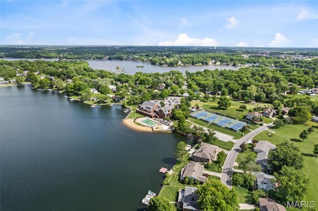 32 Normandy Drive, Lake St Louis, MO 63367