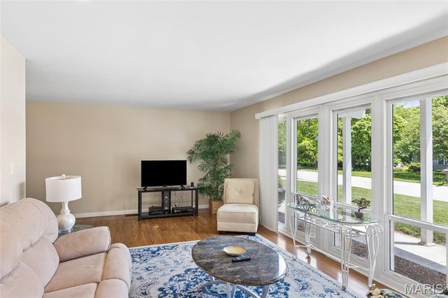 32 Normandy Drive, Lake St Louis, MO 63367