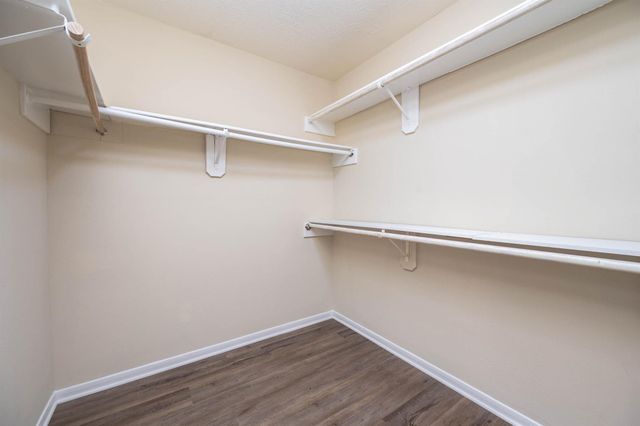 1835 Taylor Creek Drive, Fresno, TX 77545