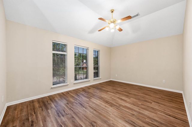 1835 Taylor Creek Drive, Fresno, TX 77545