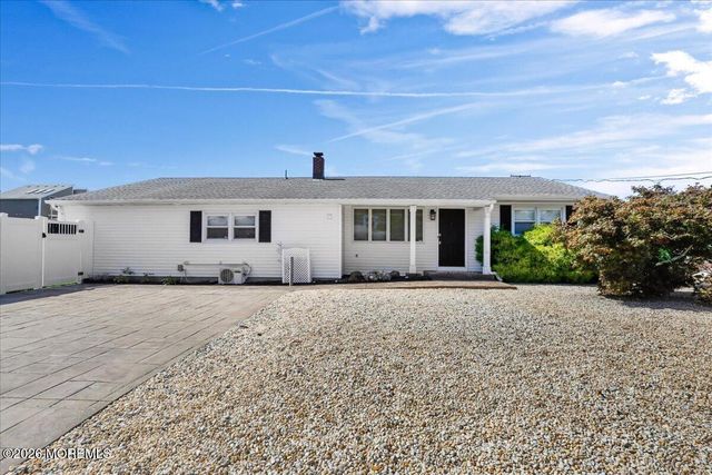 774 Nassau Drive, Toms River, NJ 08753