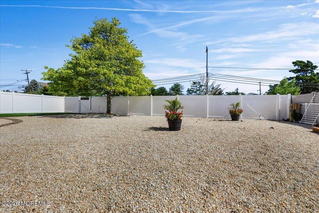 774 Nassau Drive, Toms River, NJ 08753