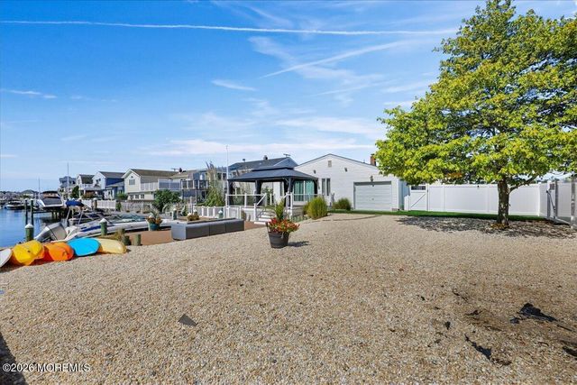 774 Nassau Drive, Toms River, NJ 08753