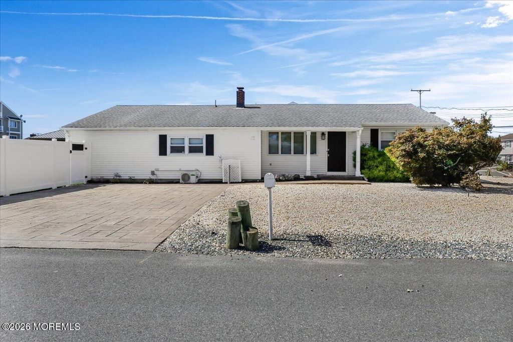 774 Nassau Drive, Toms River, NJ 08753