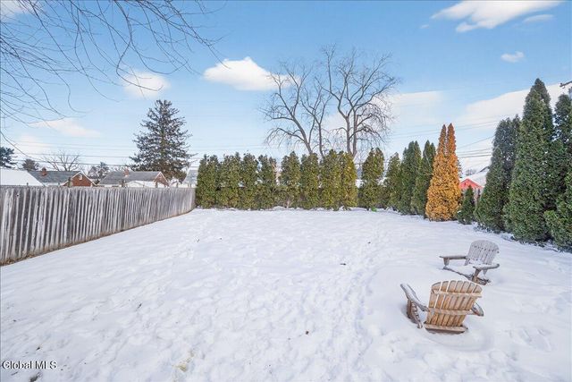 1221 Vinewood Avenue, Rotterdam, NY 12306