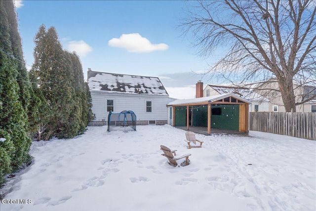 1221 Vinewood Avenue, Rotterdam, NY 12306