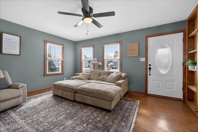 1221 Vinewood Avenue, Rotterdam, NY 12306