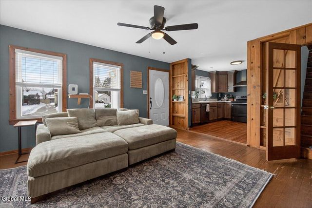 1221 Vinewood Avenue, Rotterdam, NY 12306