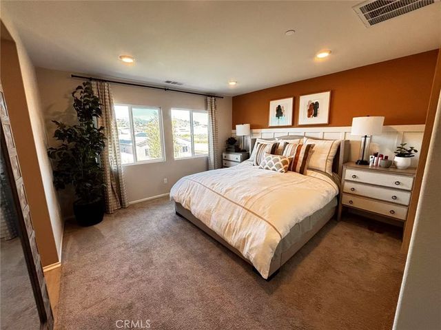 8217 Perada, Jurupa Valley, CA 92509