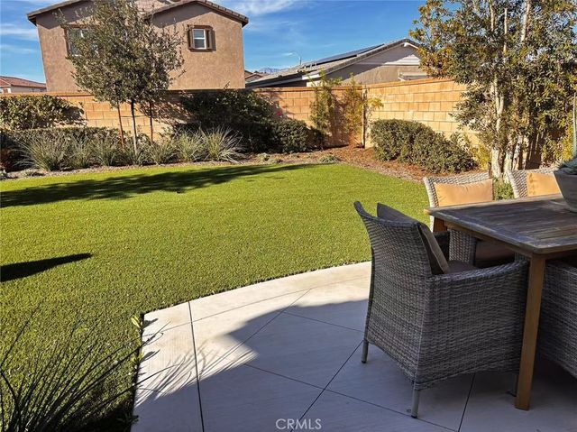 8217 Perada, Jurupa Valley, CA 92509