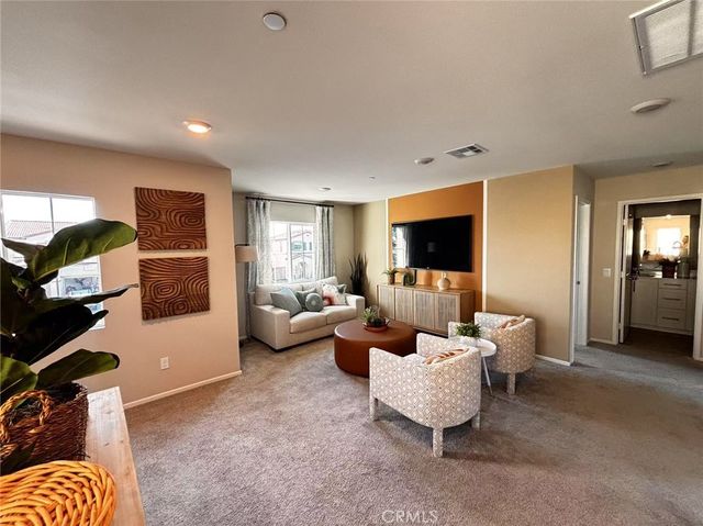 8217 Perada, Jurupa Valley, CA 92509