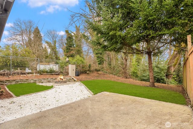 5306 26th Avenue S, Seattle, WA 98110