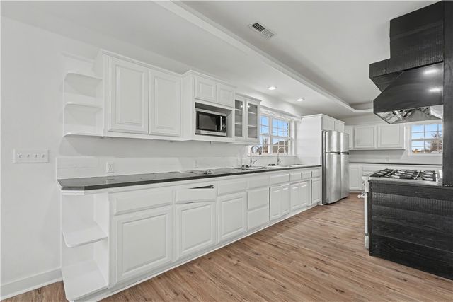 974 Main Street, Centerton, AR 72719