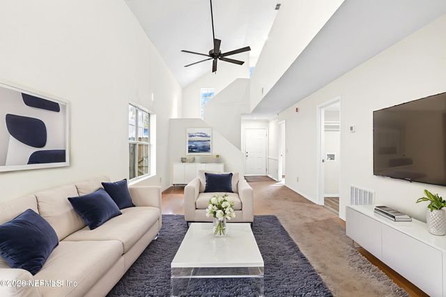 10986 TRACI LYNN Drive, Jacksonville, FL 32218