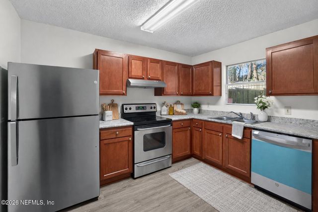 10986 TRACI LYNN Drive, Jacksonville, FL 32218