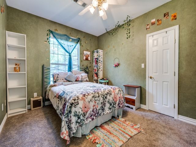 735 Sleepy Hollow Lane, Valley View, TX 76272